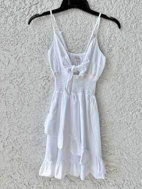 Blanco by Nature Bella white tiered ruffle mini dress tie-front smocked Large